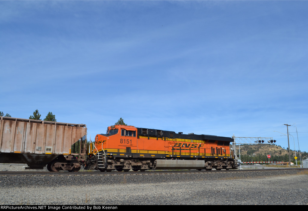 BNSF 8151